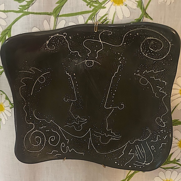Artisan Other - Vintage 1980s post modern Sally Jo Havas studio abstract women wall decor plate